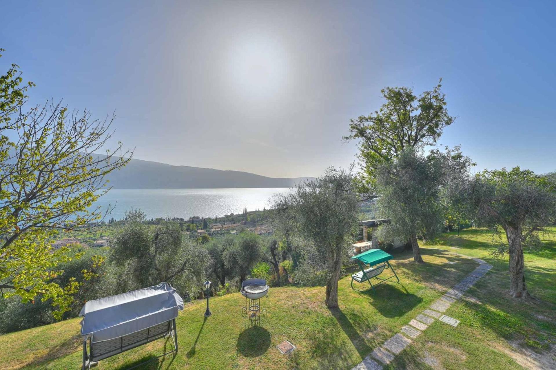 Agriturismo L'Uliveto Гарняно Екстериор снимка